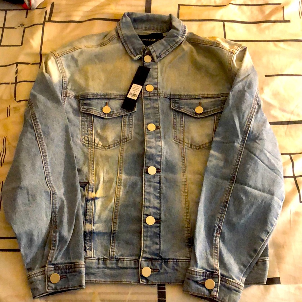 Denim jacket form fashion nova men size M